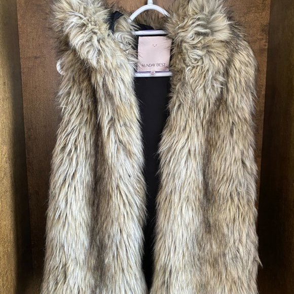 Aritzia Sunday Best Ovid Vest (XXS) - Picture 3 of 6